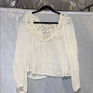 Billabong size M cream shirt